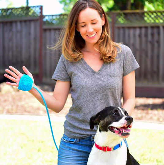 Palm Fit Pet Bathing Tool