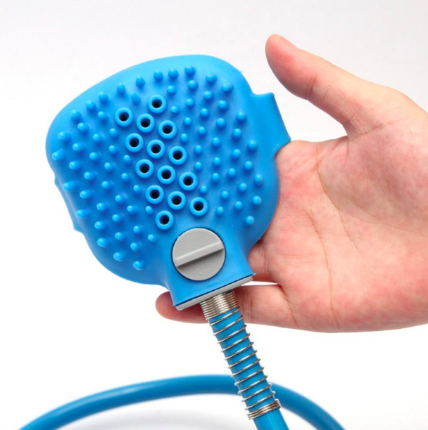 Palm Fit Pet Bathing Tool